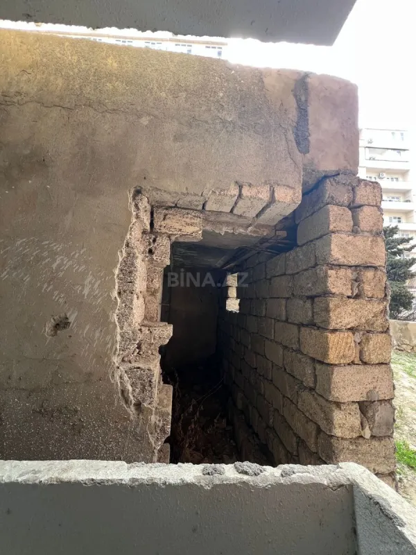 Satılır 2 otaqlı mənzil 75 m²