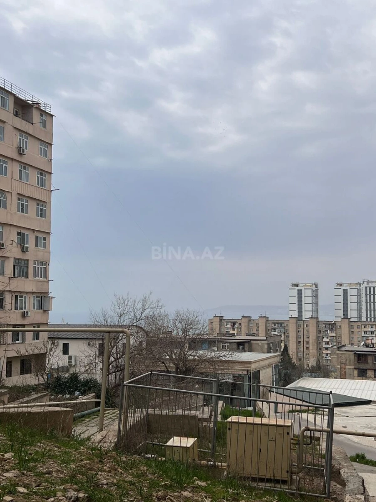 Satılır 2 otaqlı mənzil 75 m²