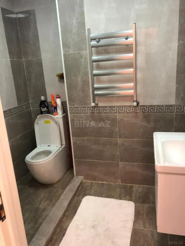Kirayə verilir 2 otaqlı mənzil 60 m²