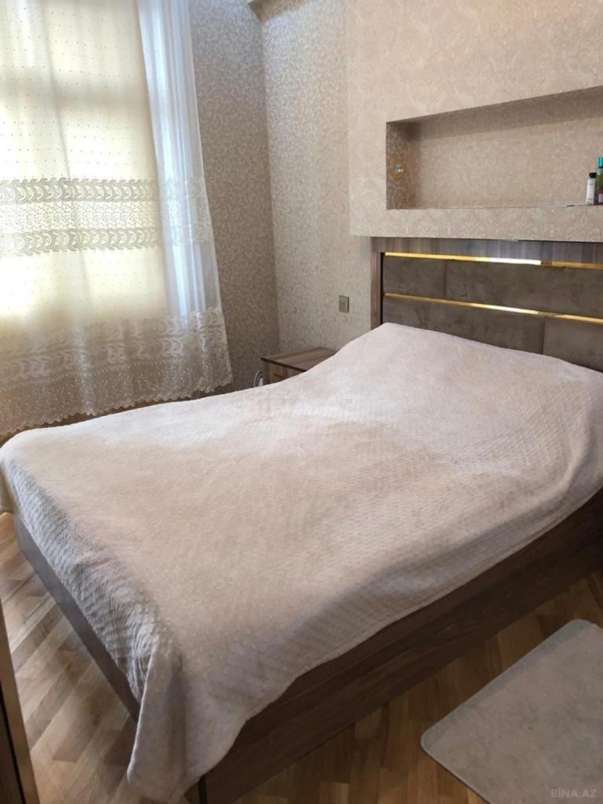 Kirayə verilir 2 otaqlı mənzil 60 m²