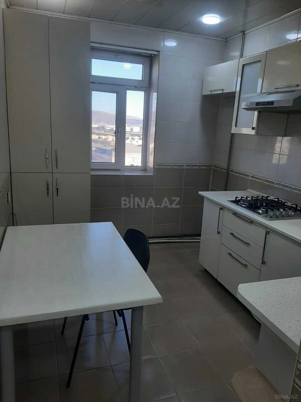 Kirayə verilir 3 otaqlı mənzil 75 m²