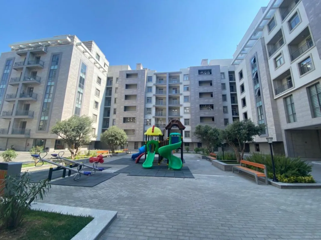 Kirayə verilir 4 otaqlı mənzil 220 m²
