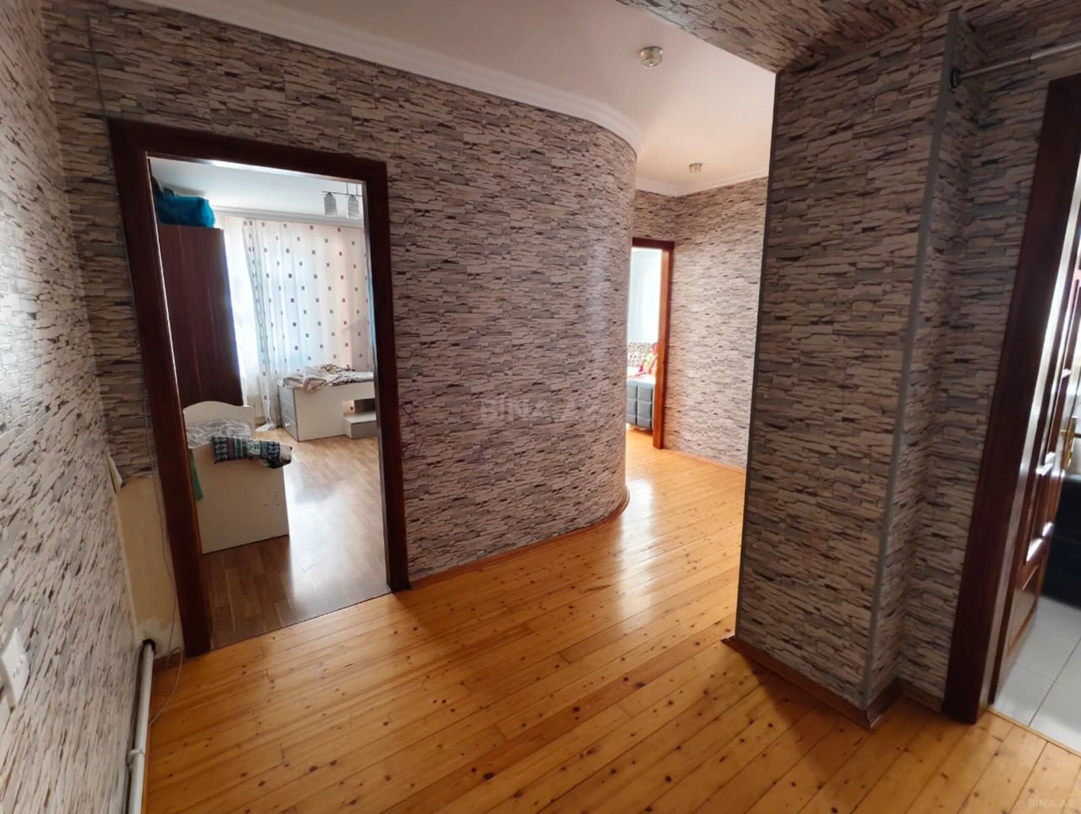 Satılır 3 otaqlı mənzil 100 m²