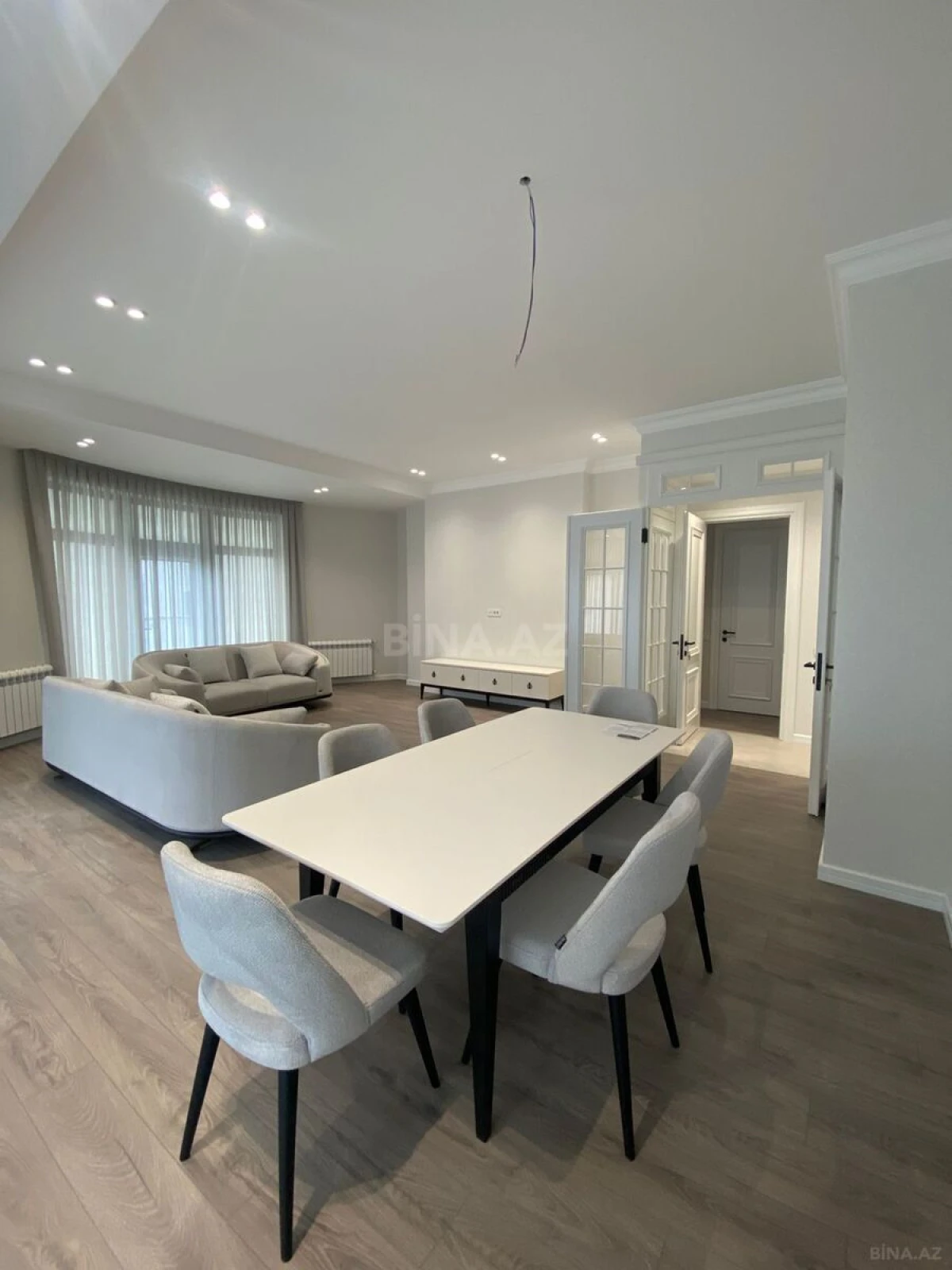 Kirayə verilir 3 otaqlı mənzil 100 m²