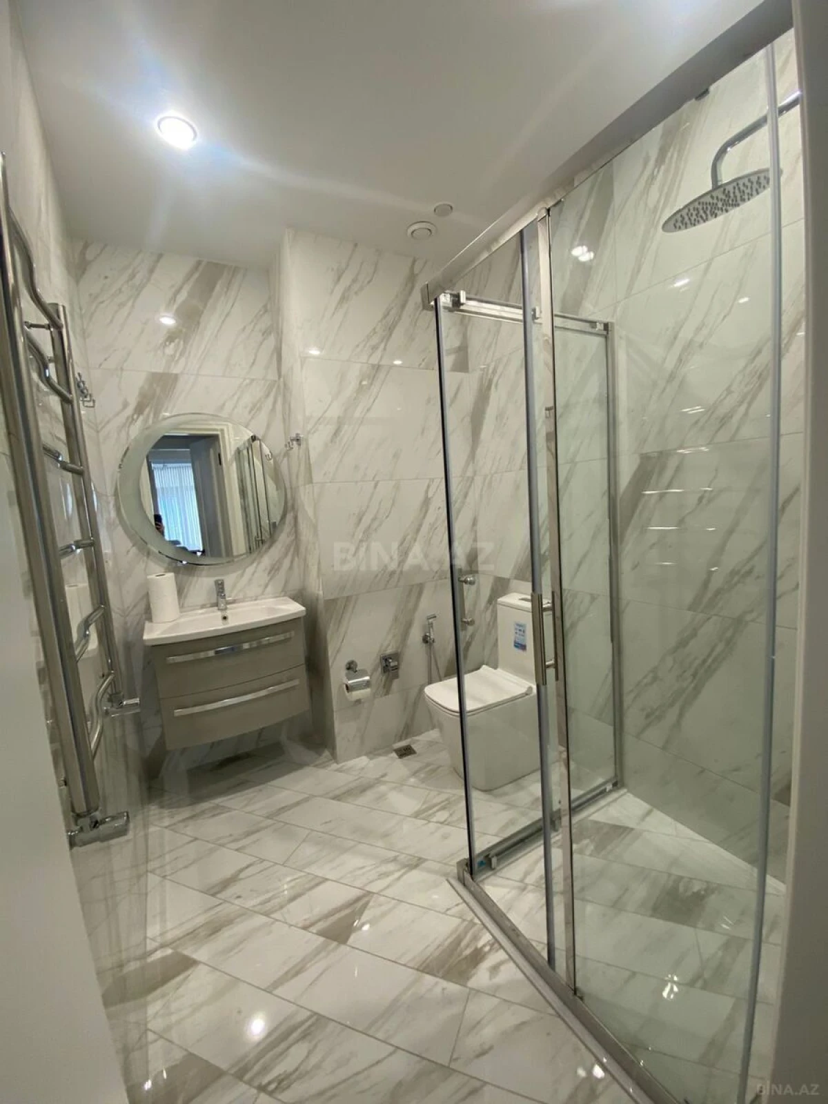 Kirayə verilir 3 otaqlı mənzil 100 m²