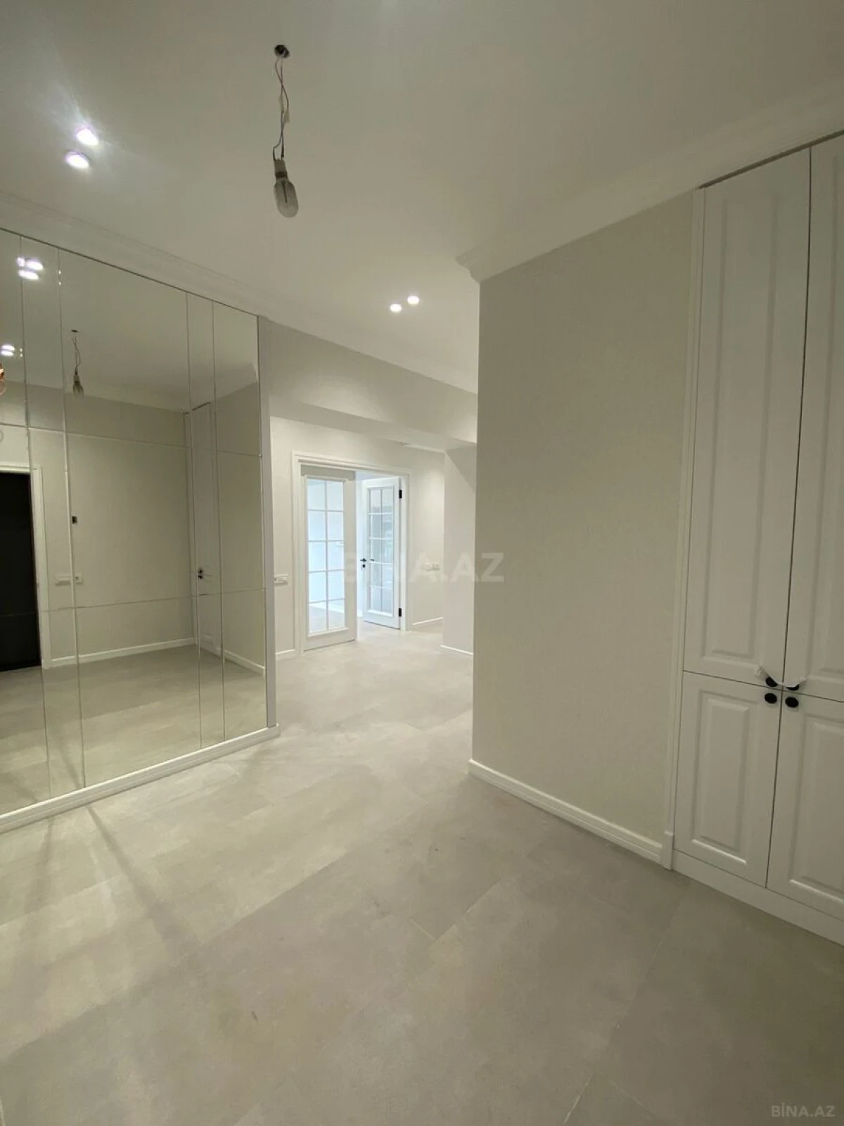 Kirayə verilir 3 otaqlı mənzil 100 m²