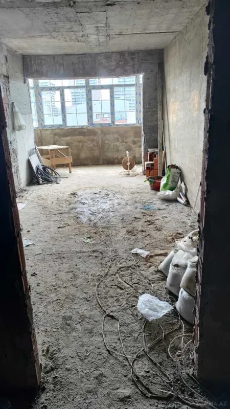 Satılır 2 otaqlı mənzil 68 m²