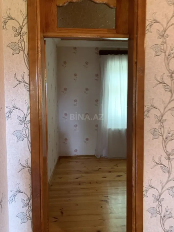 Satılır 5 otaqlı həyət evi 250 m²