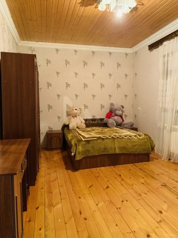 Satılır 5 otaqlı həyət evi 250 m²