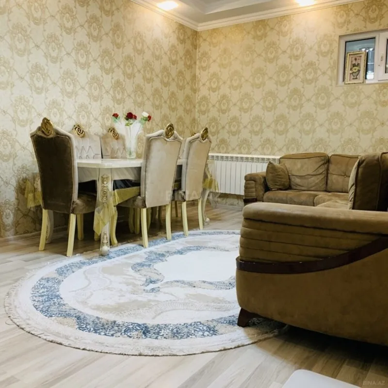 Satılır 5 otaqlı həyət evi 250 m²