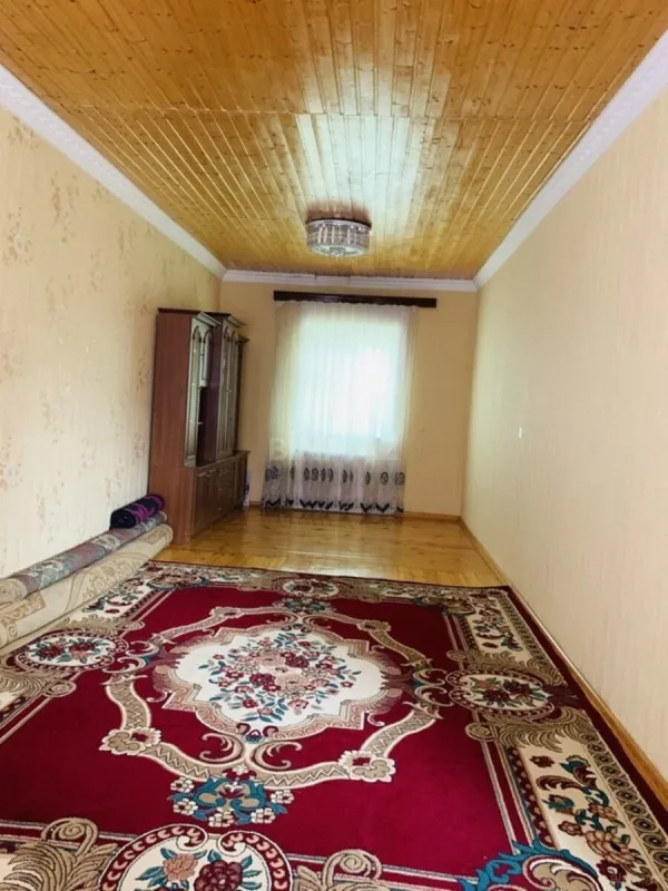 Satılır 5 otaqlı həyət evi 250 m²