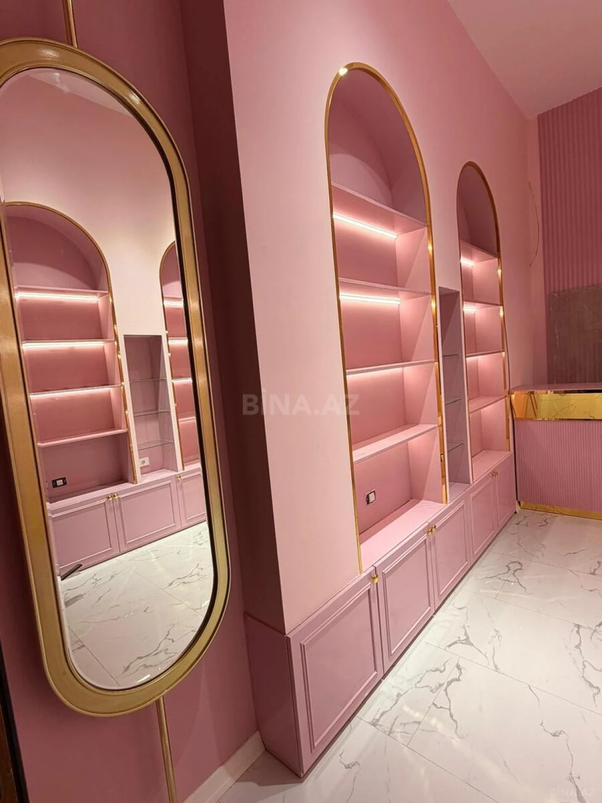 Kirayə verilir obyekt 65 m²