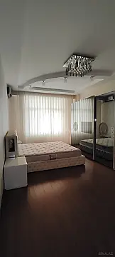 Satılır 3 otaqlı mənzil 153 m²