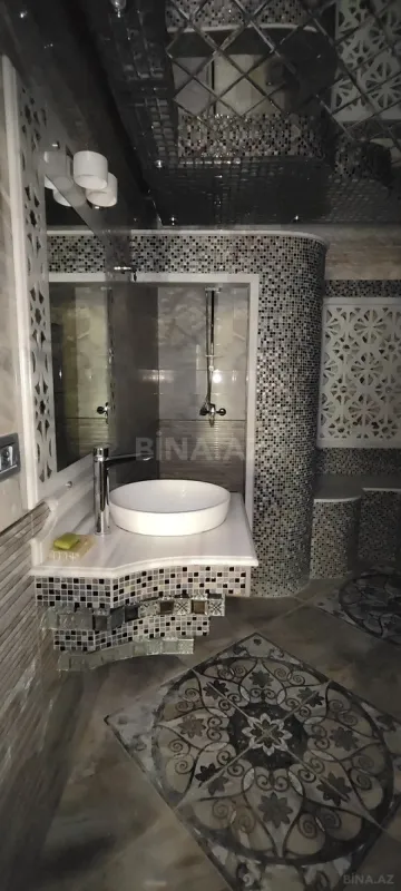 Satılır 3 otaqlı mənzil 153 m²