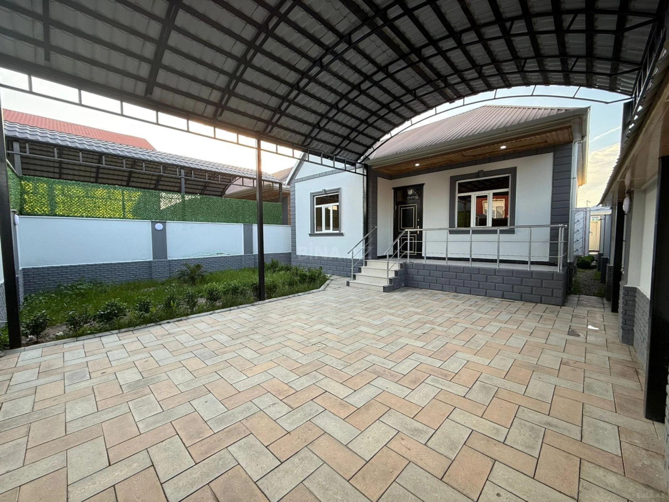 Satılır 3 otaqlı həyət evi 100 m²