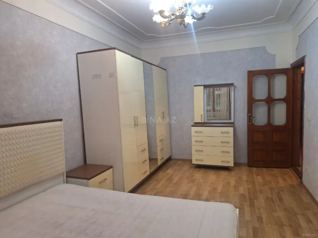 Kirayə verilir 3 otaqlı mənzil 110 m²