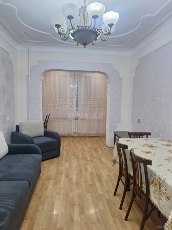 Kirayə verilir 3 otaqlı mənzil 110 m²