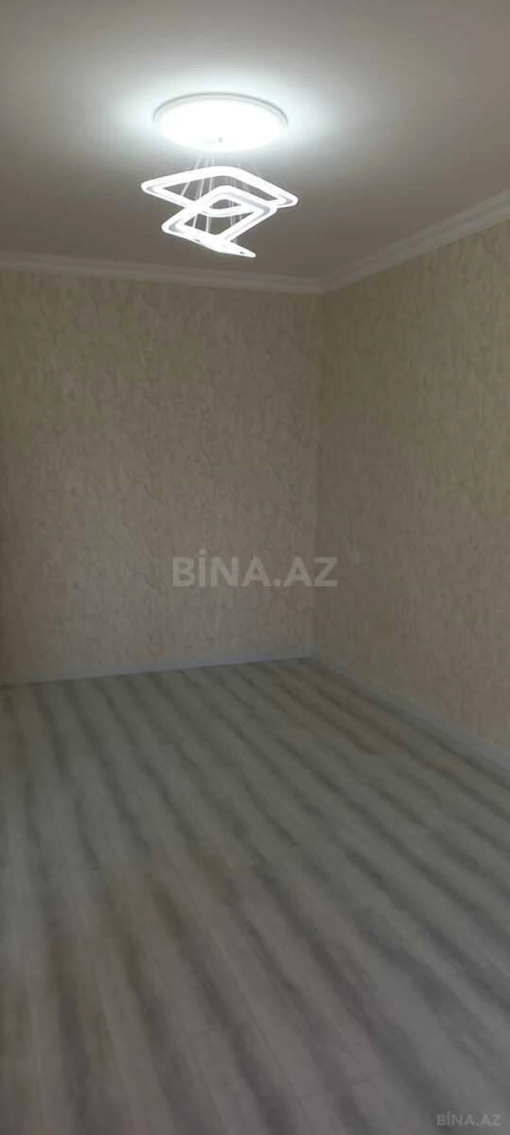 Satılır 3 otaqlı mənzil 55 m²