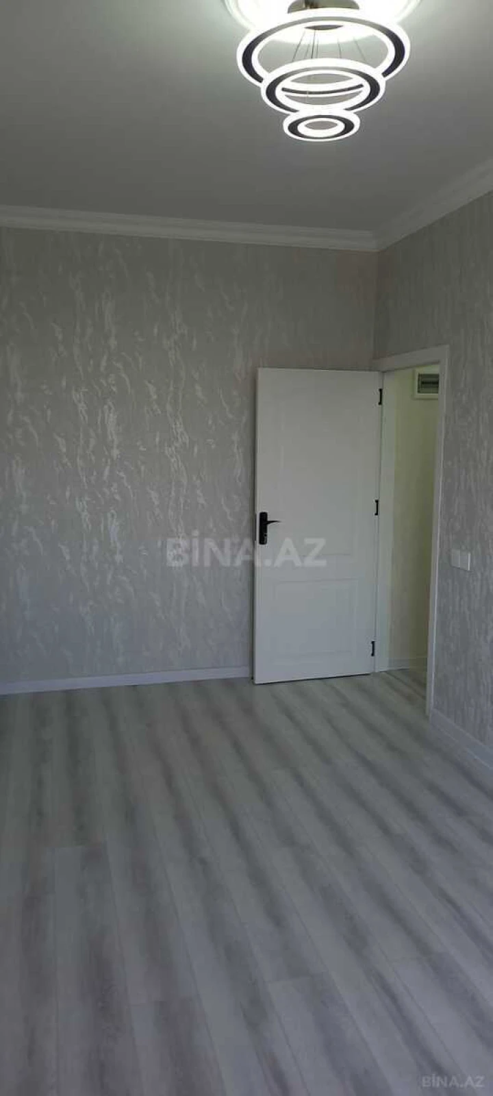 Satılır 3 otaqlı mənzil 55 m²