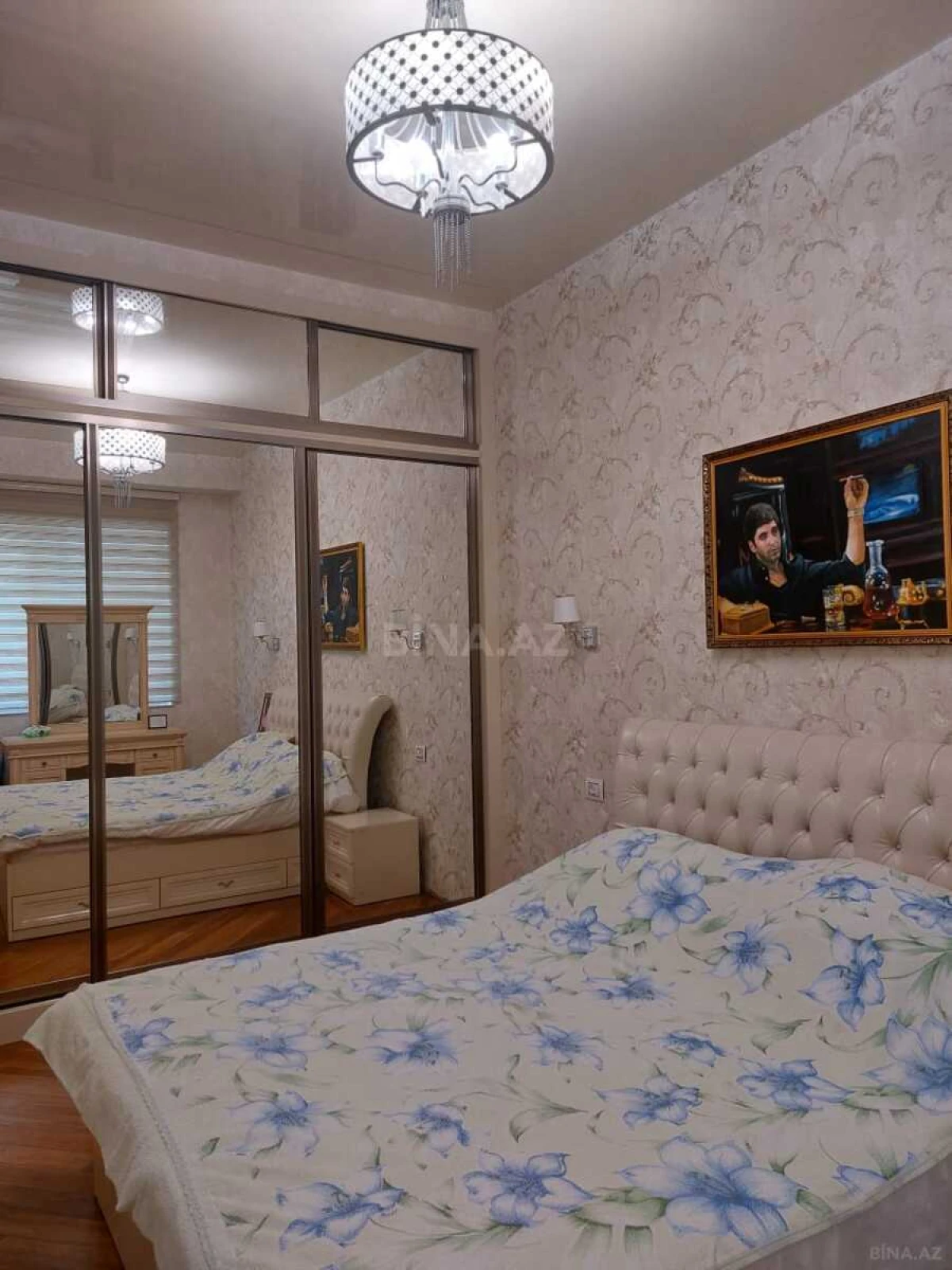 Satılır 2 otaqlı mənzil 82 m²