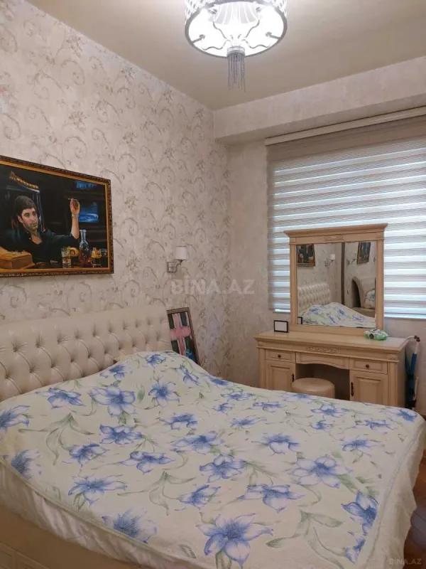 Satılır 2 otaqlı mənzil 82 m²