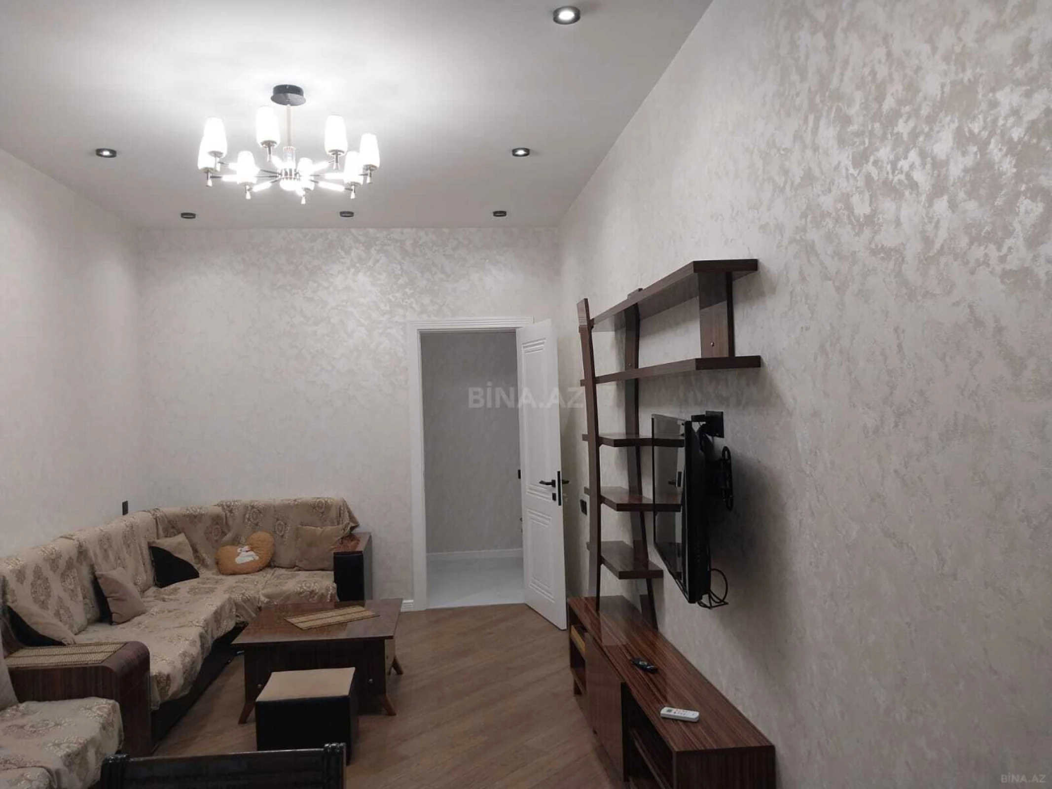Kirayə verilir 3 otaqlı mənzil 104 m²