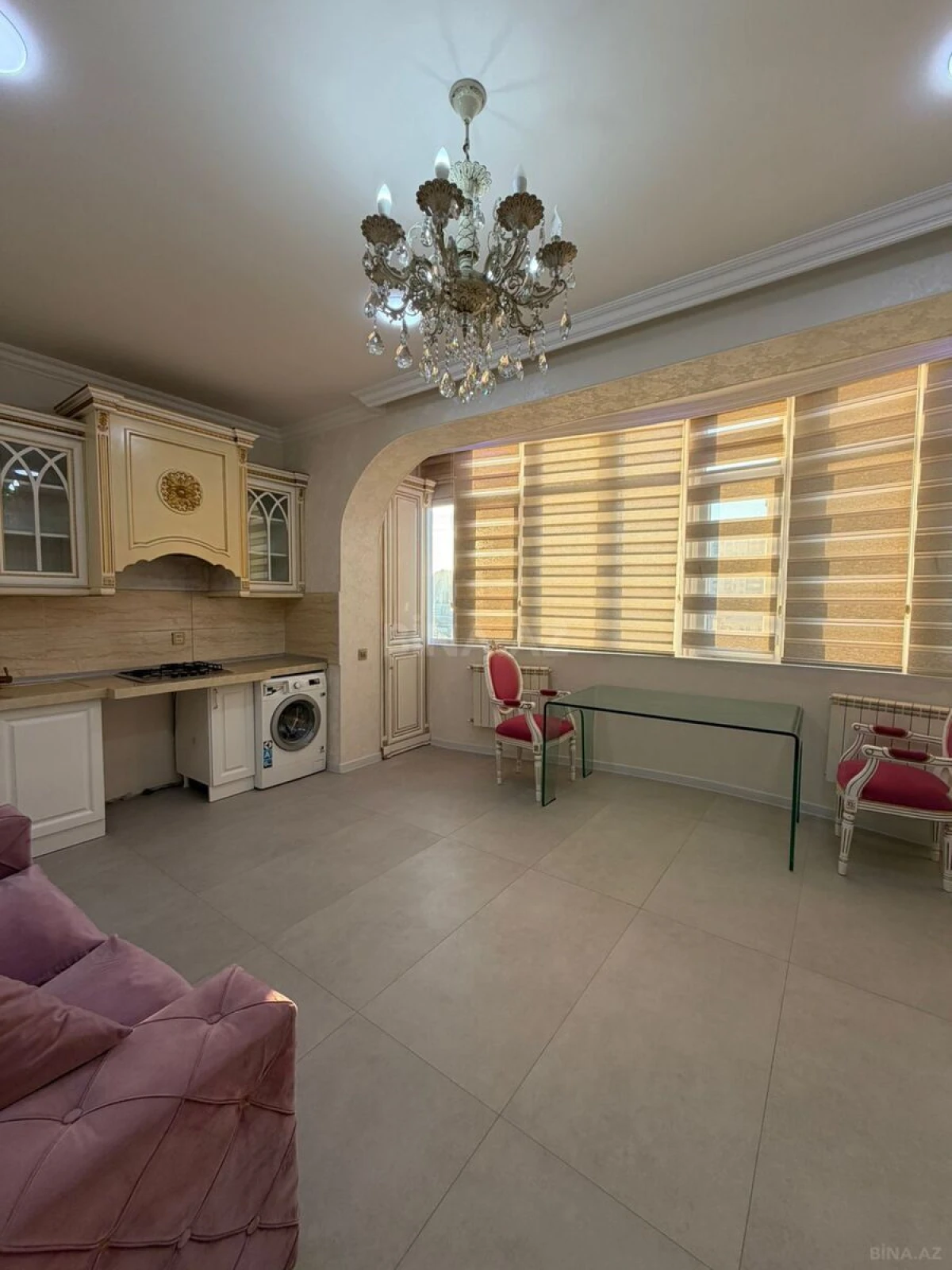 Kirayə verilir 3 otaqlı mənzil 142 m²