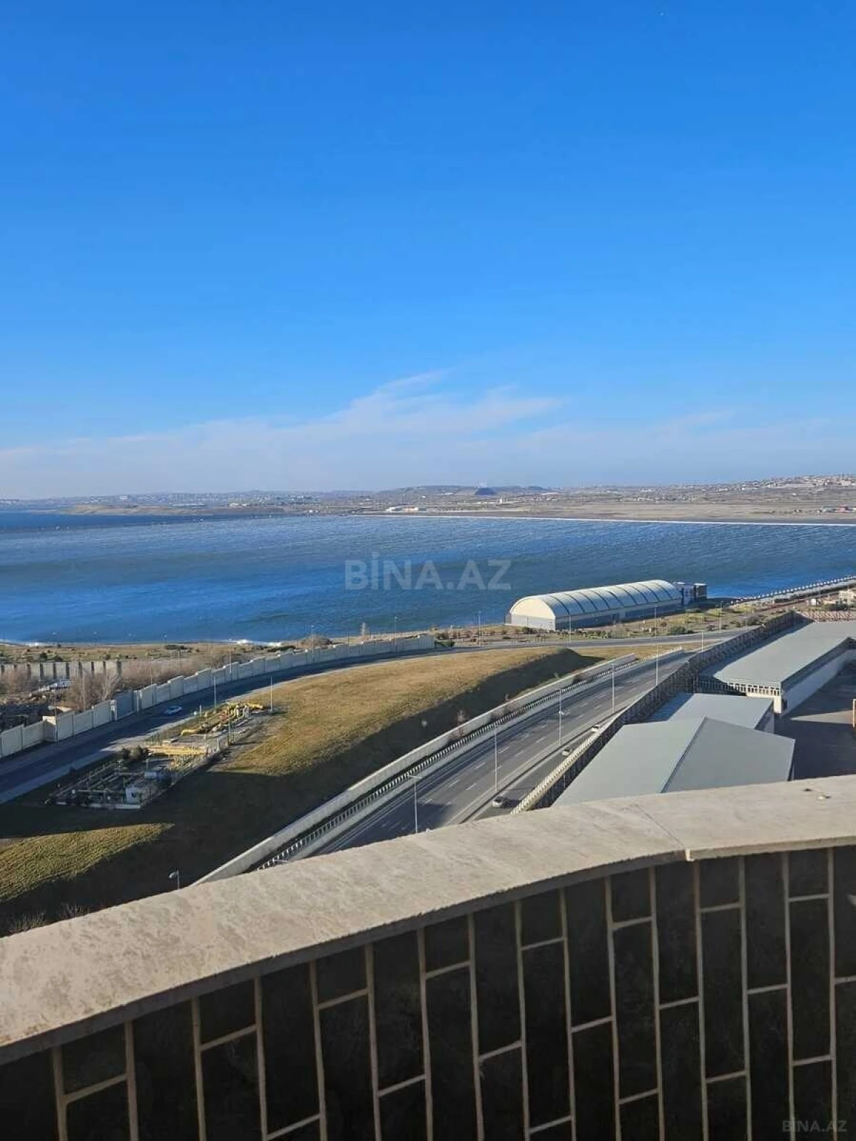 Satılır 2 otaqlı mənzil 90 m²