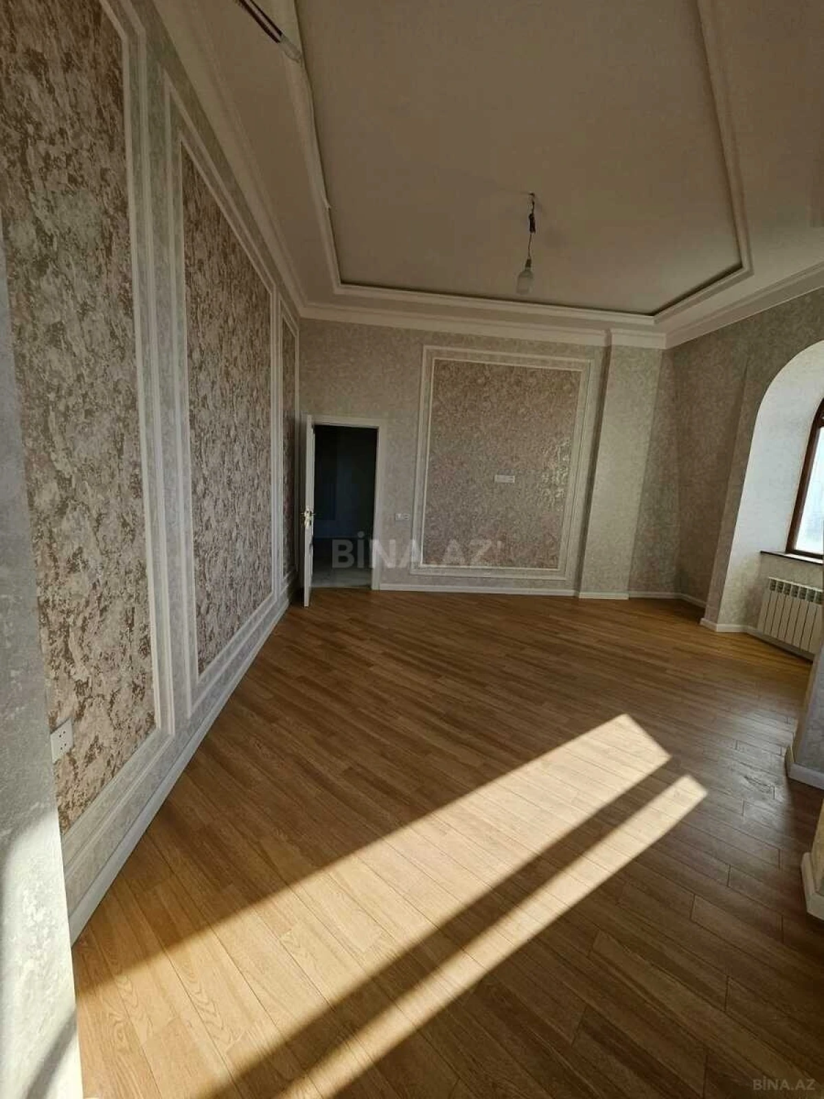 Satılır 2 otaqlı mənzil 90 m²
