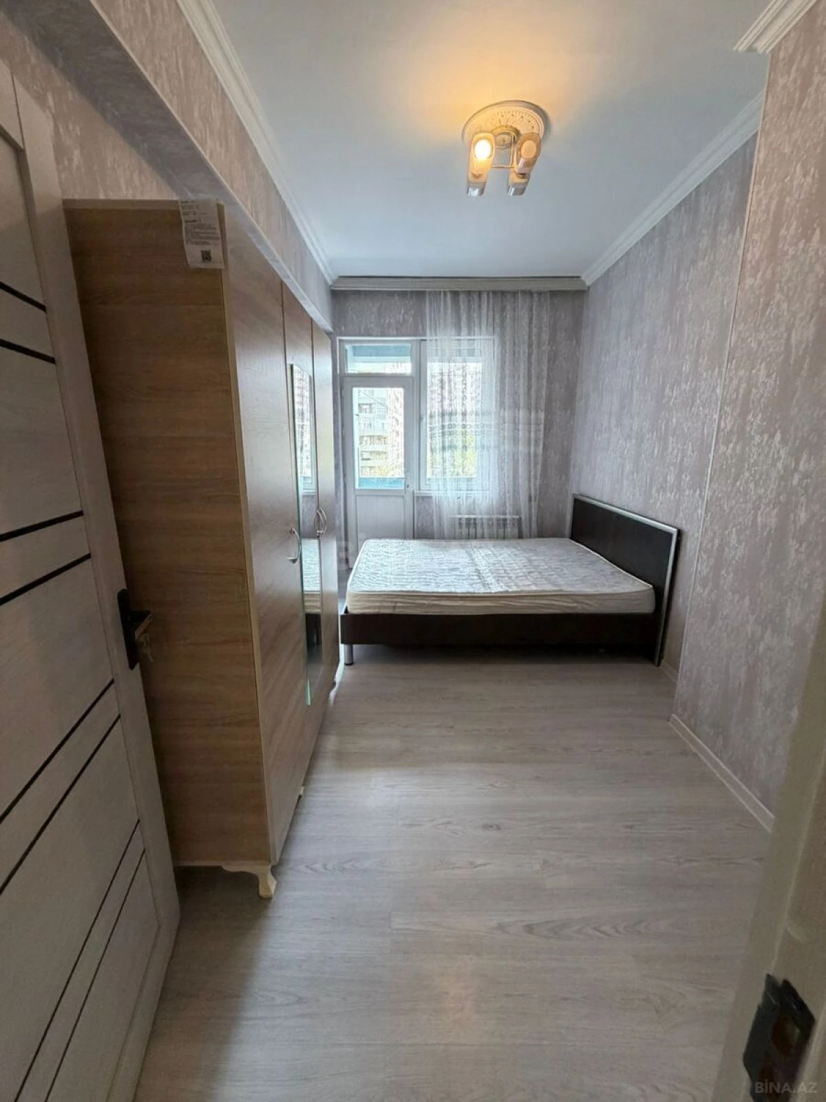 Satılır 2 otaqlı mənzil 56 m²