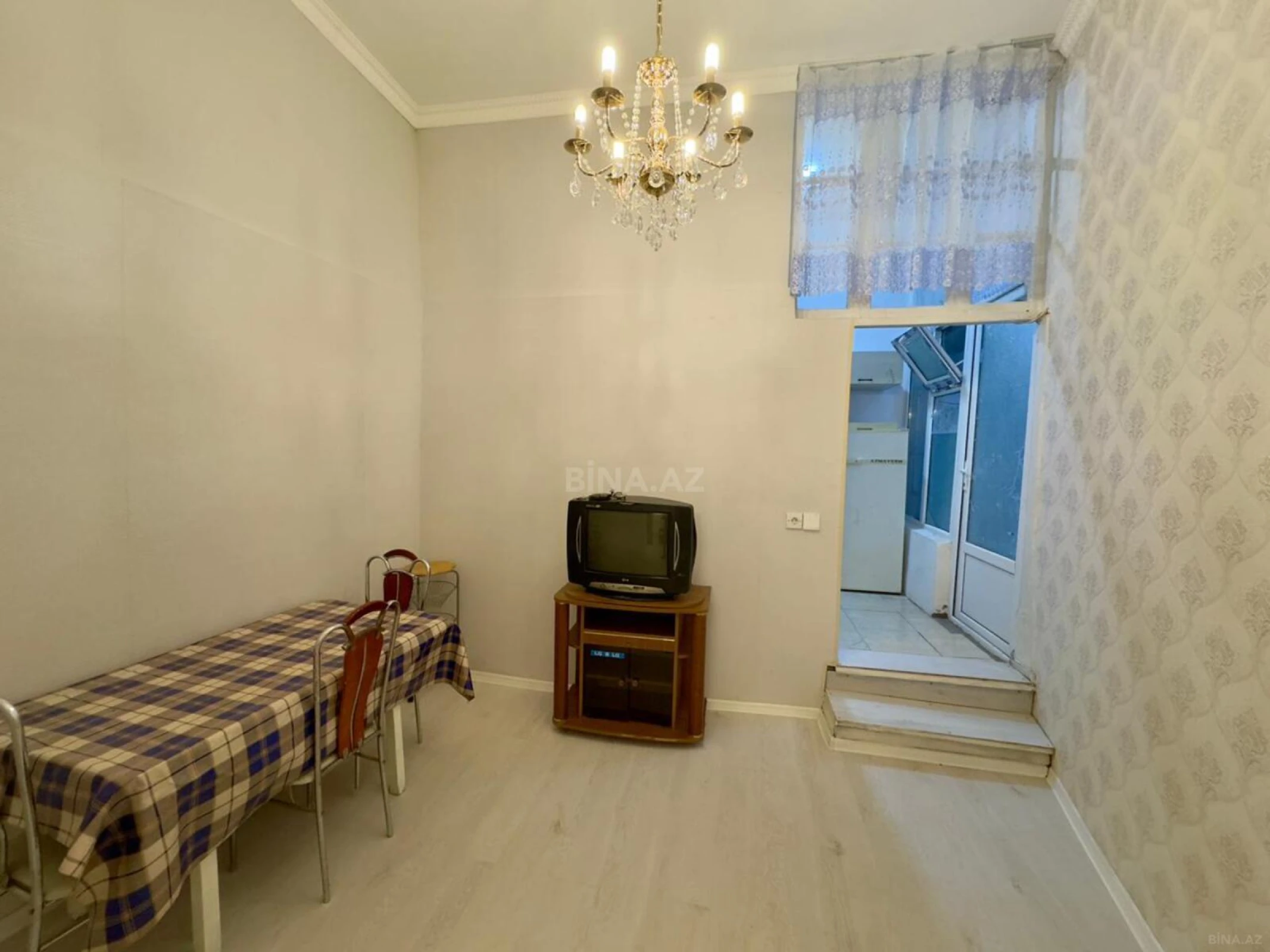 Kirayə verilir 2 otaqlı mənzil 45 m²