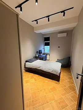 Satılır 4 otaqlı mənzil 160 m²