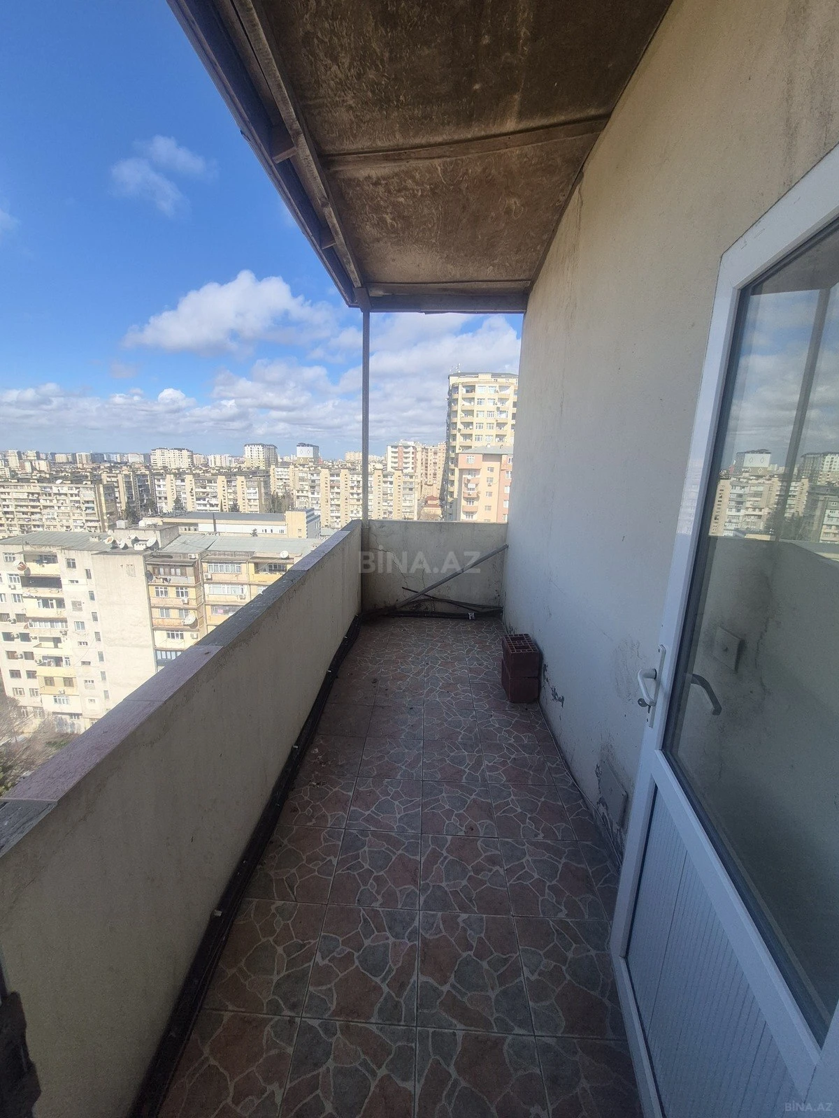 Satılır 3 otaqlı mənzil 95 m²