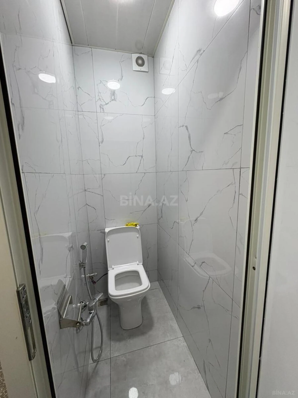 Kirayə verilir 2 otaqlı mənzil 45 m²
