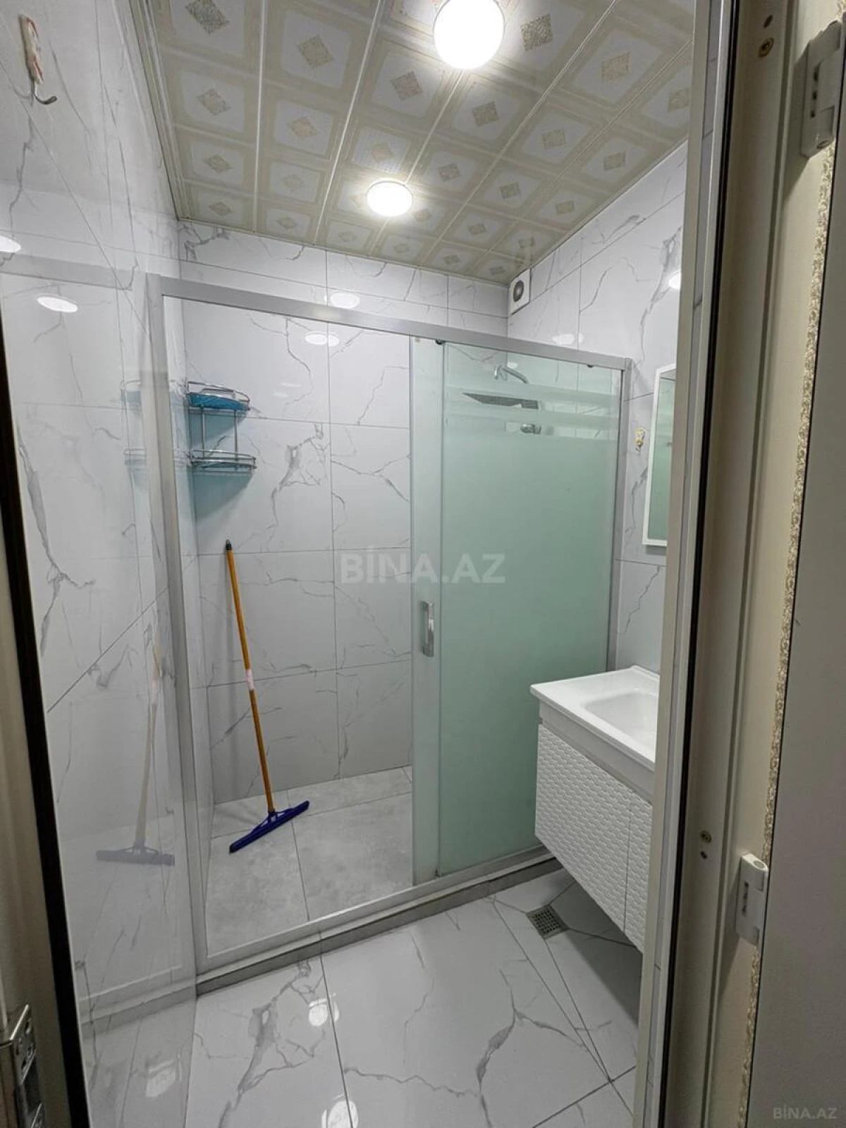 Kirayə verilir 2 otaqlı mənzil 45 m²