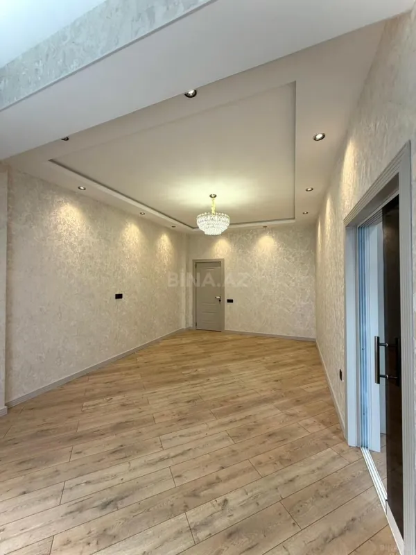 Satılır 2 otaqlı mənzil 73 m²