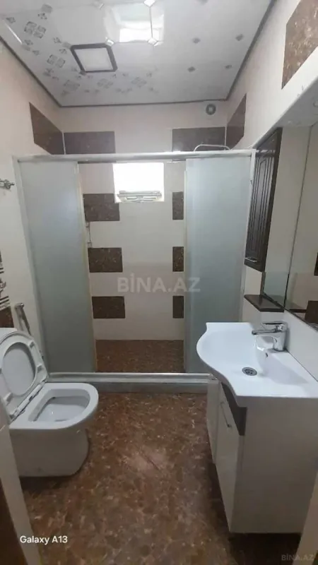 Satılır 7 otaqlı həyət evi 200 m²