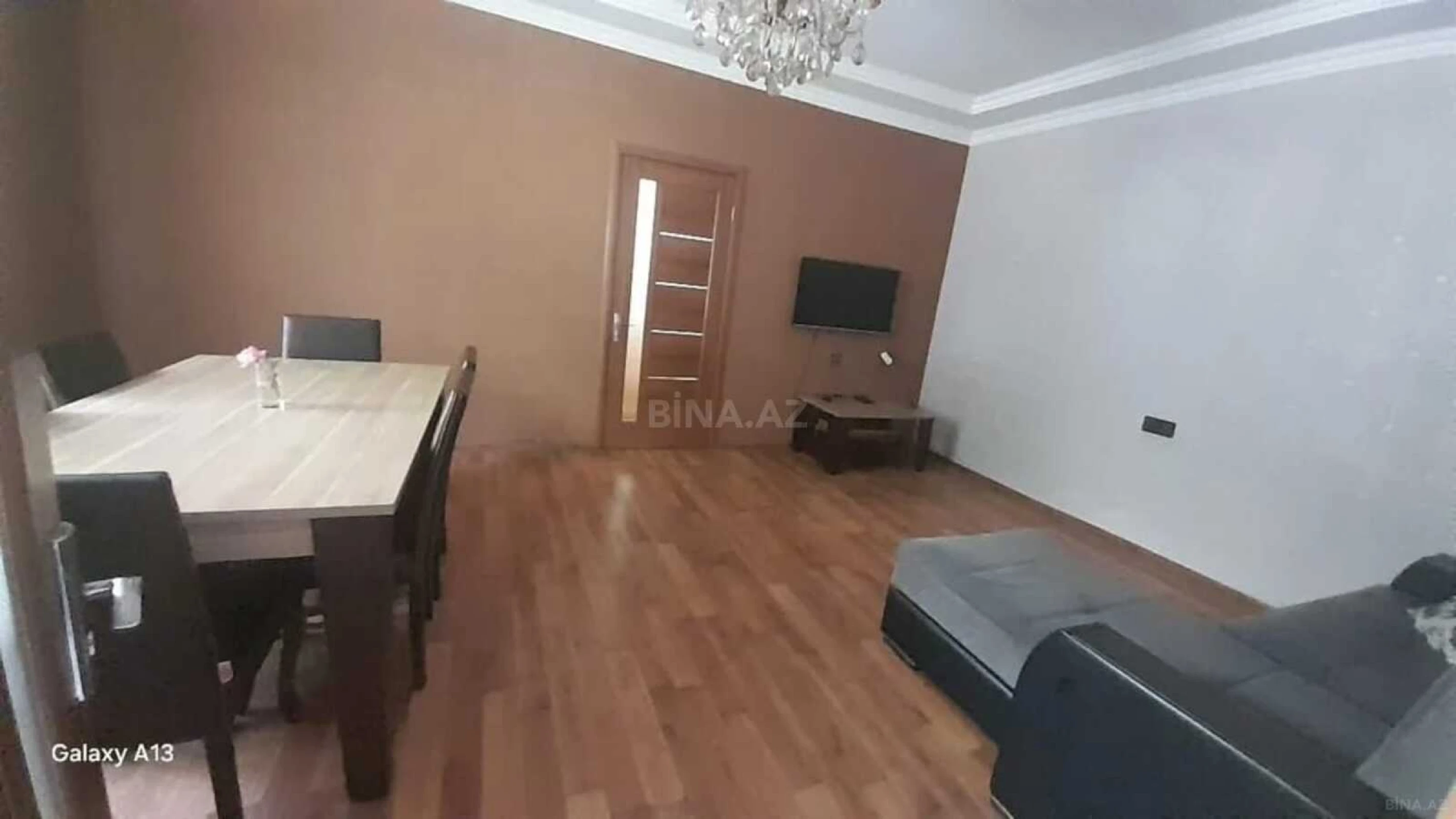 Satılır 7 otaqlı həyət evi 200 m²
