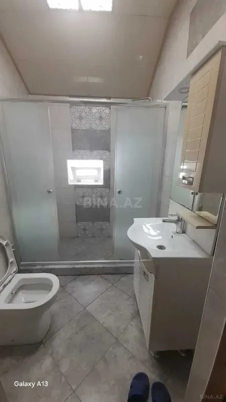Satılır 7 otaqlı həyət evi 200 m²