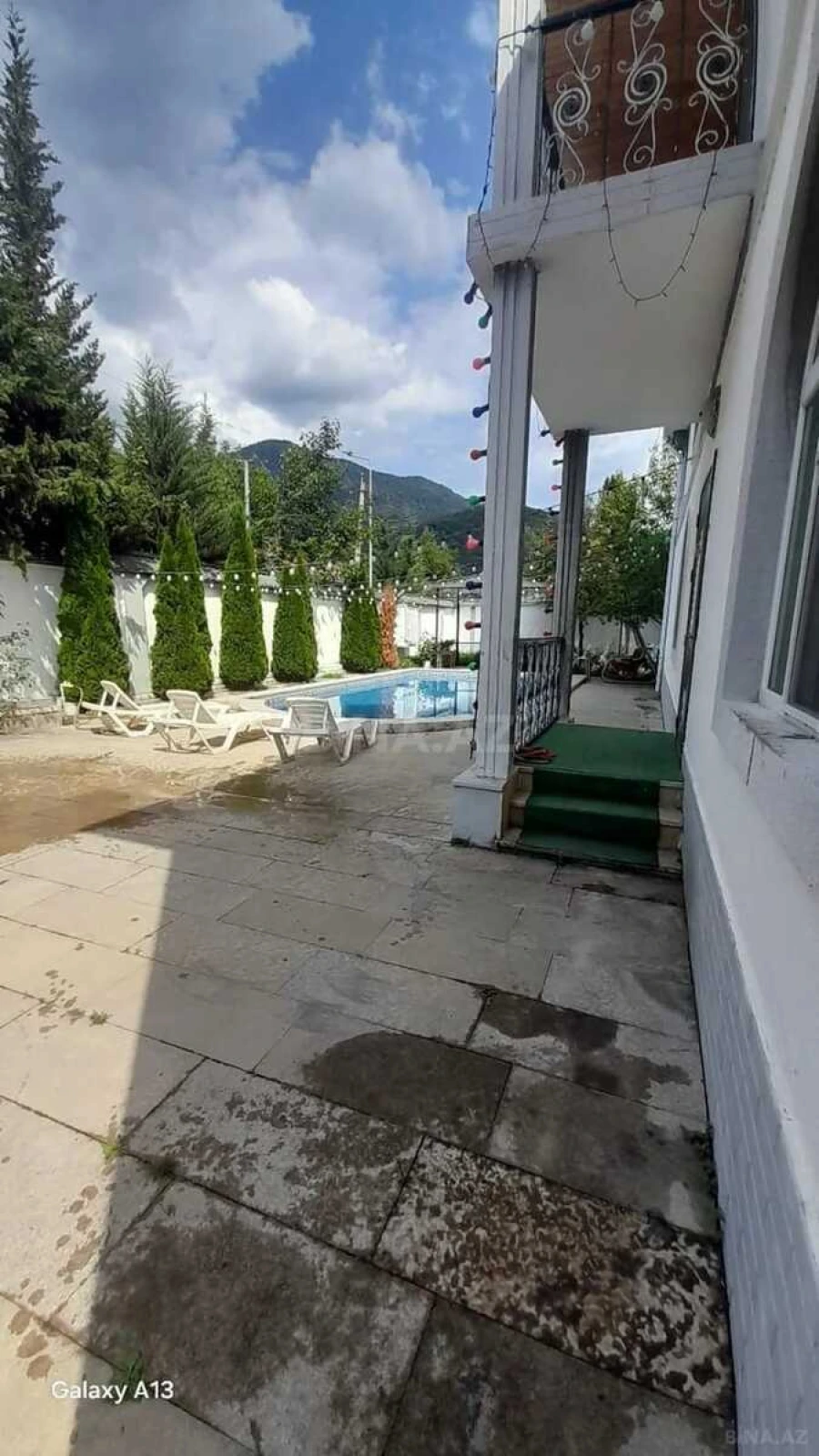 Satılır 7 otaqlı həyət evi 200 m²