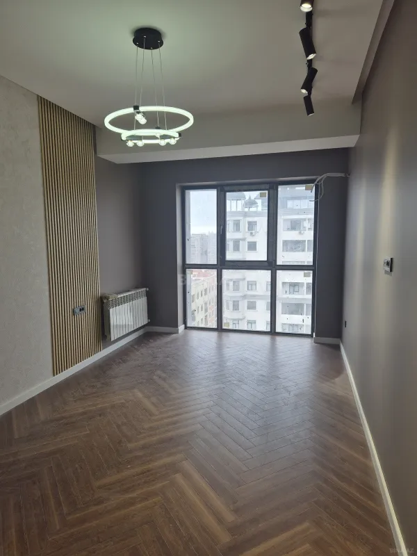 Satılır 3 otaqlı mənzil 113 m²