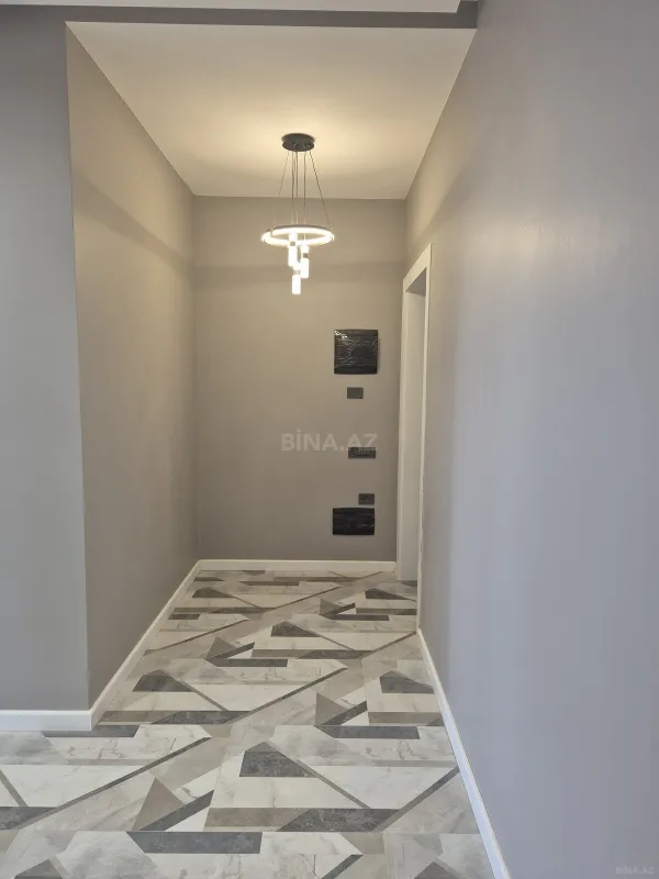 Satılır 3 otaqlı mənzil 113 m²