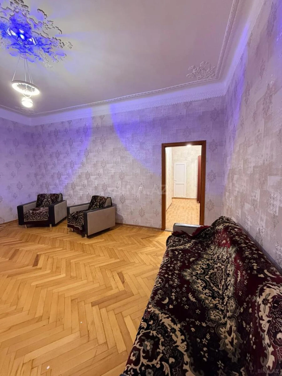 Kirayə verilir 2 otaqlı mənzil 60 m²