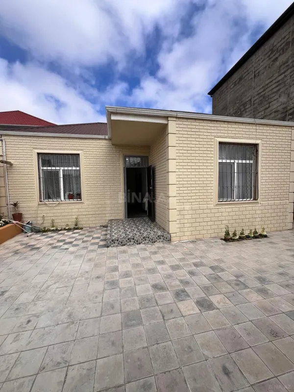 Satılır 3 otaqlı həyət evi 100 m²