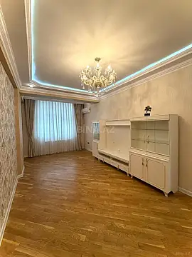Satılır 3 otaqlı mənzil 76 m² — Bakı, İnşaatçılar 3 otaq 76.00 m²