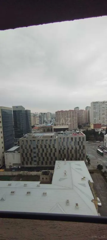 Kirayə verilir 2 otaqlı mənzil 108 m²