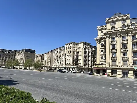 Satılır 4 otaqlı mənzil 135 m² — Bakı, Bayıl 4 otaq 135.00 m²