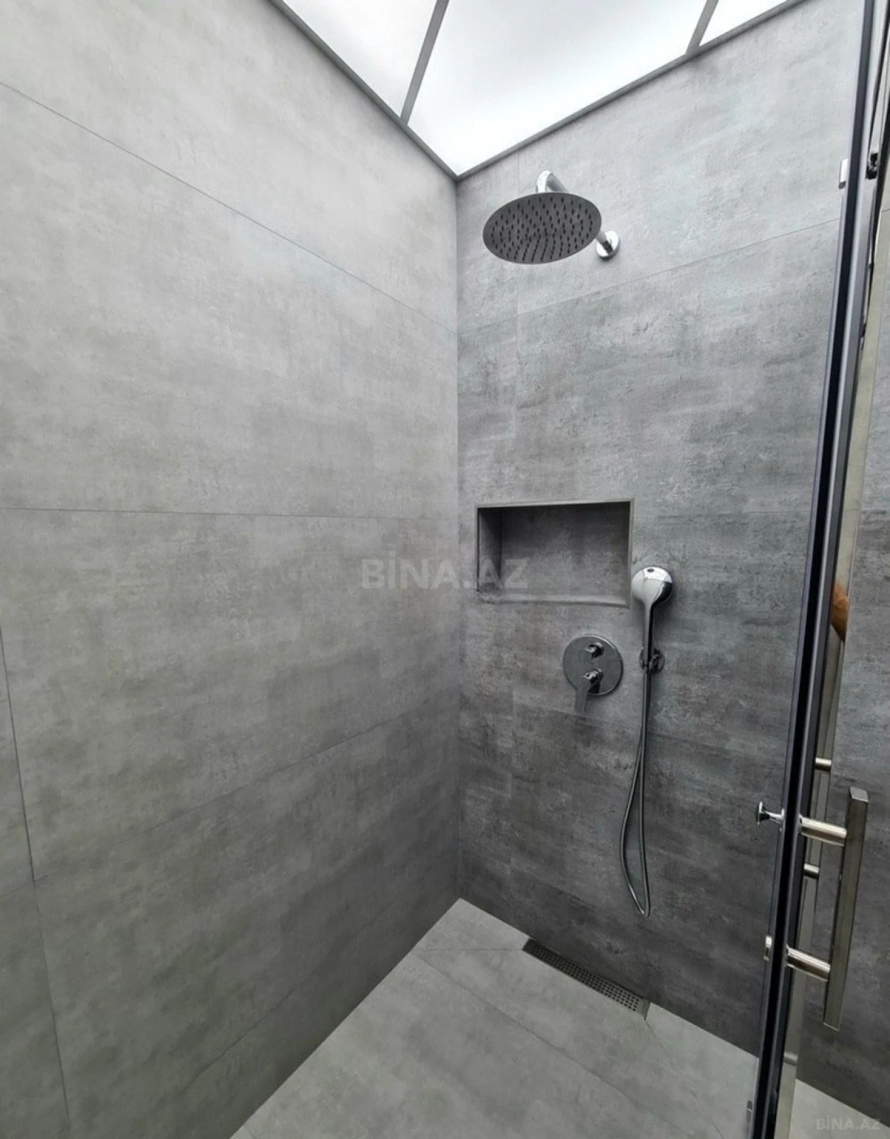 Satılır 3 otaqlı mənzil 86 m²