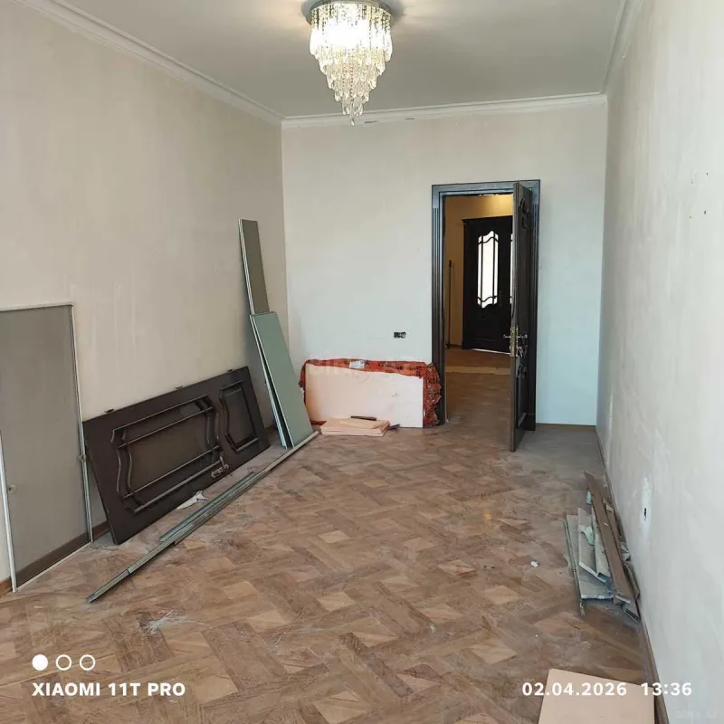 Satılır 3 otaqlı mənzil 154 m²