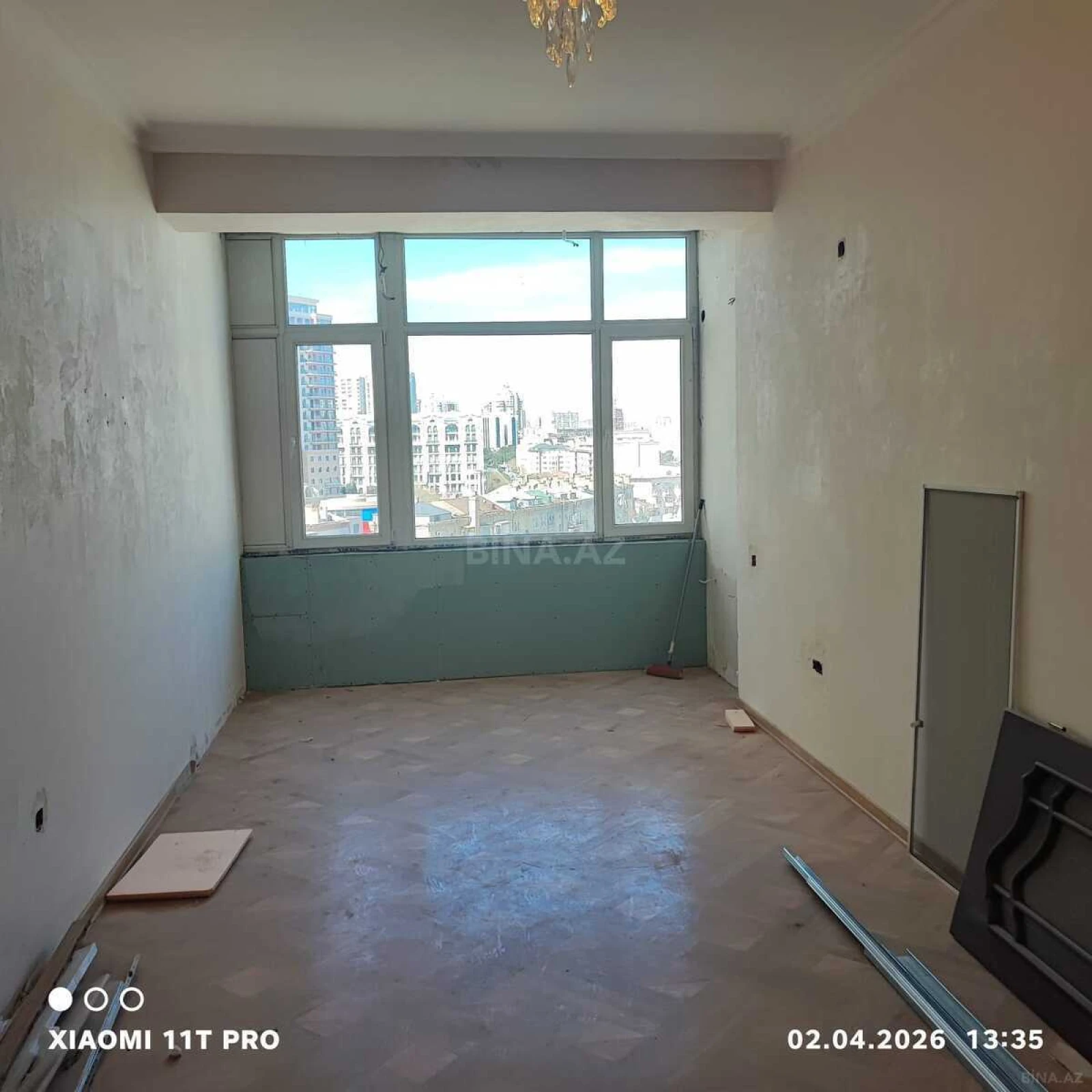 Satılır 3 otaqlı mənzil 154 m²